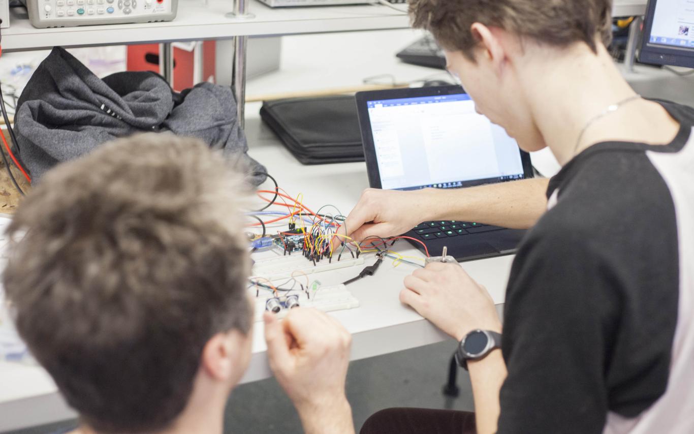 Computing Science Degree (BSc) Students in the lab