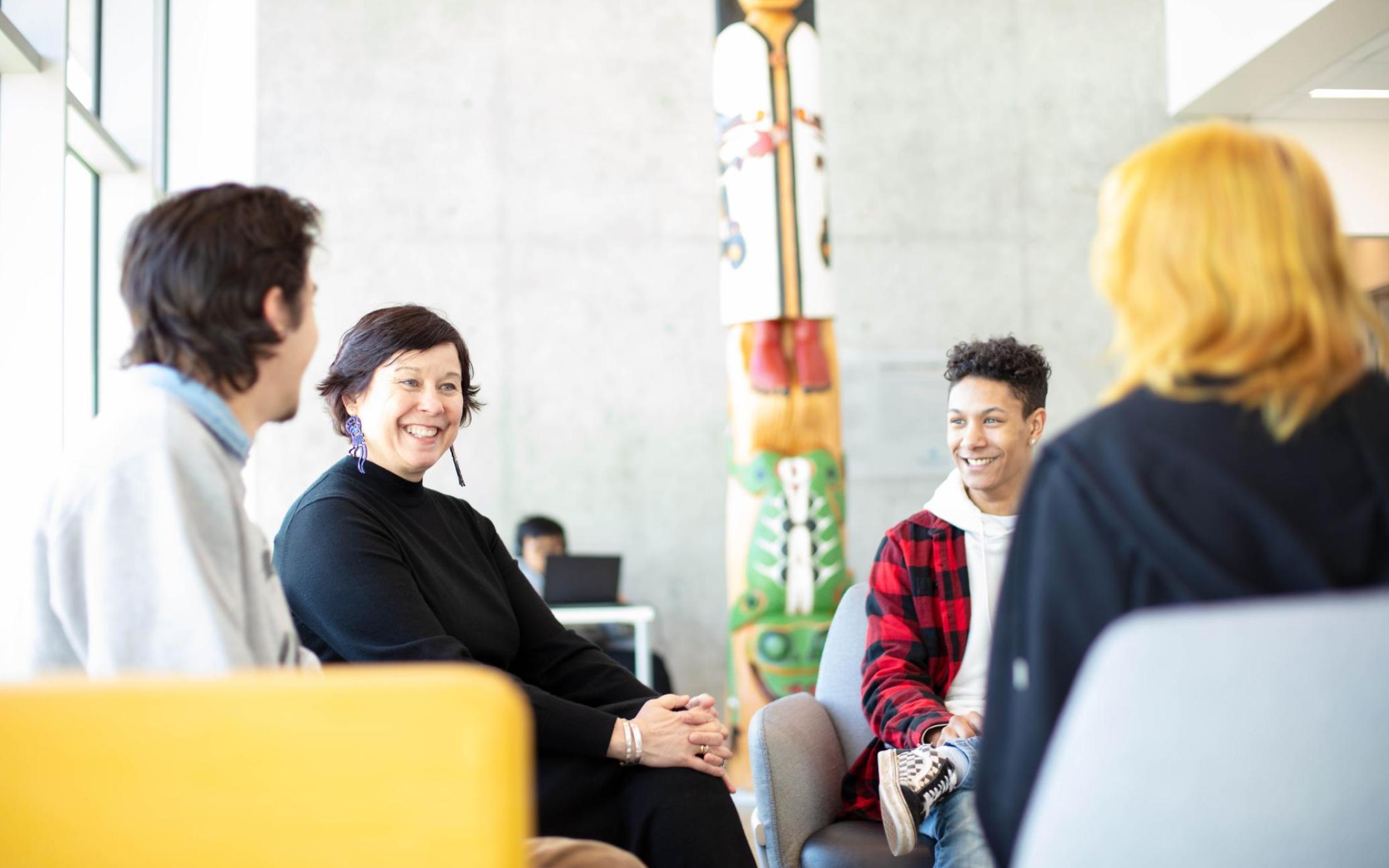 Deborah Saucier interacts with VIU students in the Centre for Health and Science