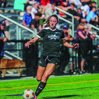 VIU Mariners soccoer player